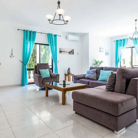 Bonita Gale Villa *